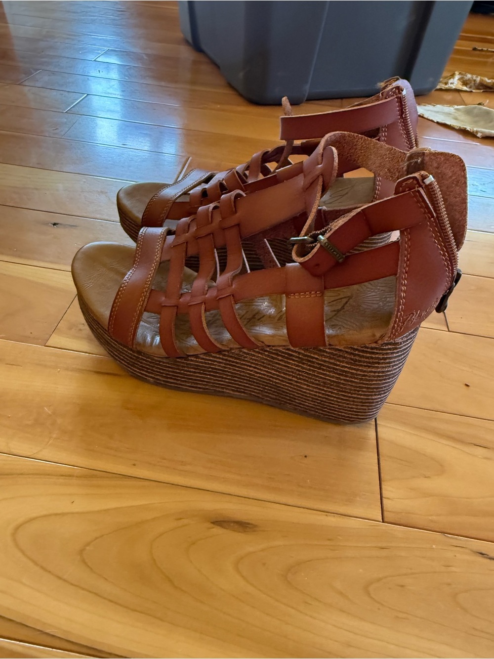 Blowfish Tan Strappy Wedge Sandals - Picture 2 of 4
